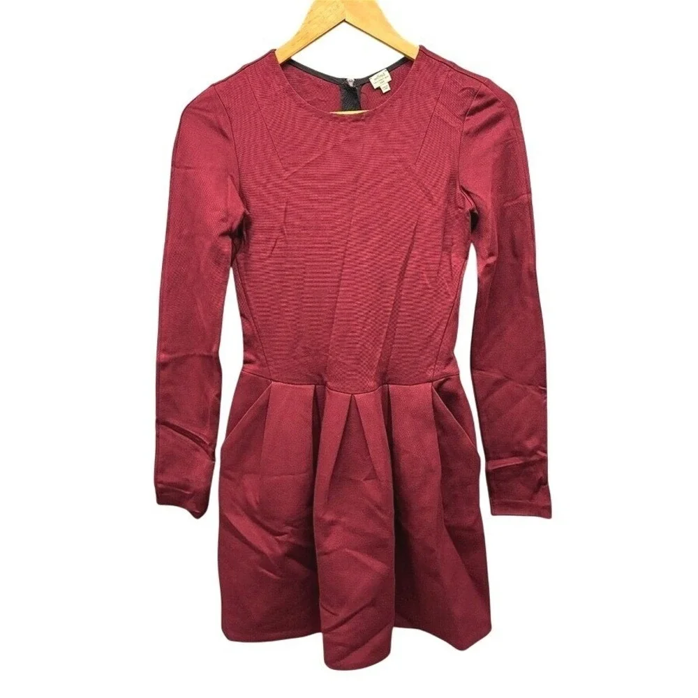 Wilfred Aritzia Pleated Fit Flare Mini Dress Womens 2 Burgundy Red Long Sleeve